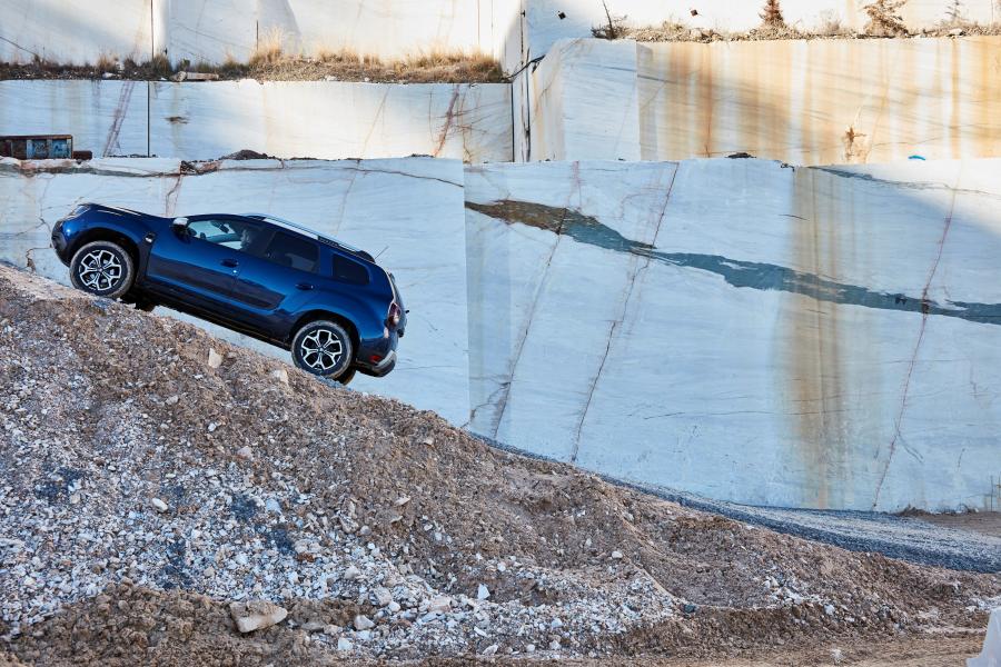  Dacia Duster 2017 года  (WW) (фото 133 из 257)